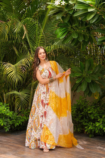 Divyakirti Heavy Maxi Set