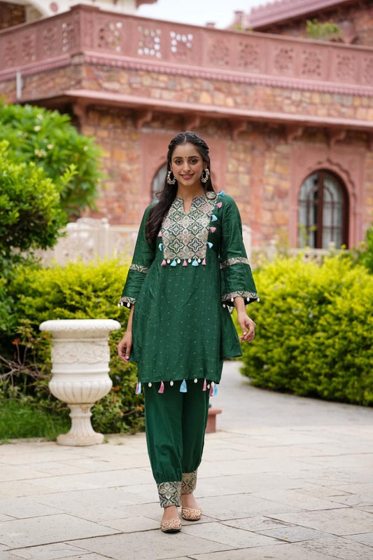 NETRA GREEN KURTA SET