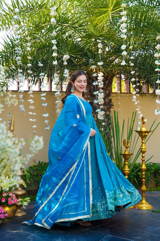 Merlune Blue Tissue Shimmer Maxi Set