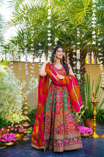 Zalvi Multicolored Heavy Maxi Set