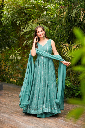 Meeraya Glimmer Maxi Set