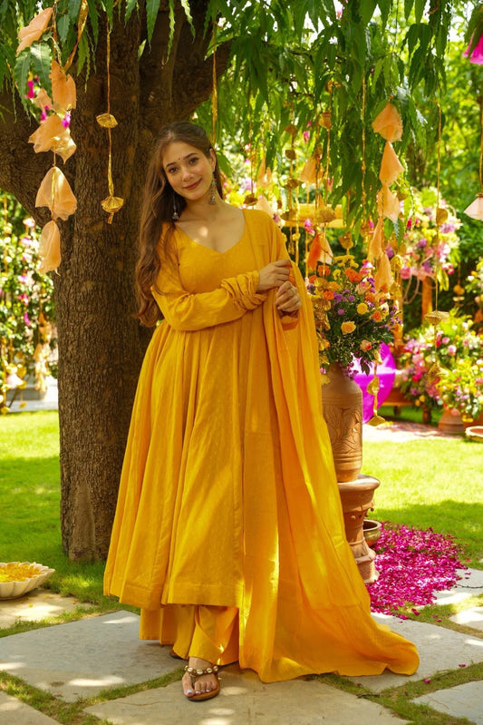 Daffodil Shine Cotton Suit Set