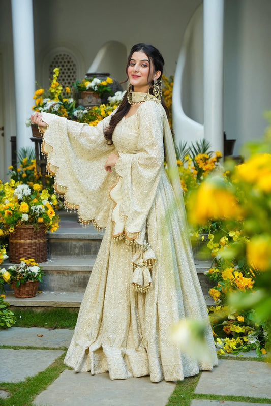 Saarini Wedding Wear Lehenga Set